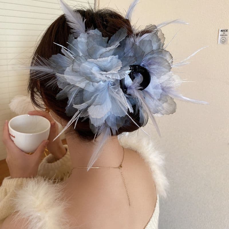 髪 飾り フェザー付きチュールの髪飾り