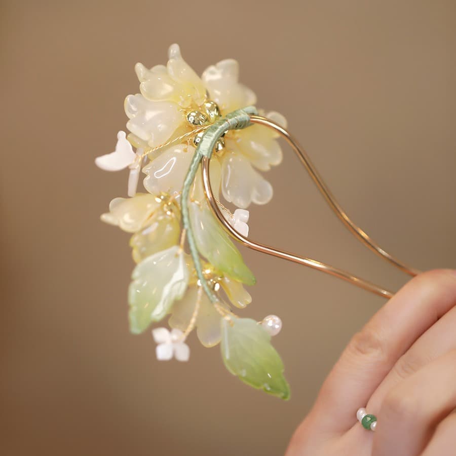 髪 飾り 蝶舞う花の簪かんざし
