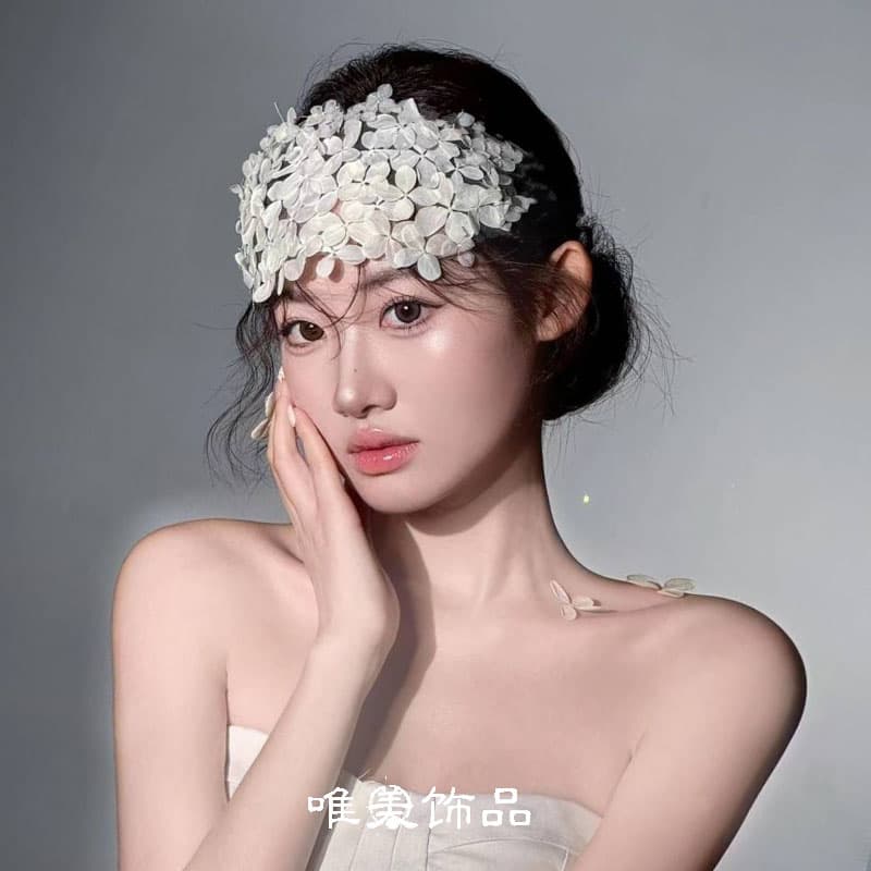 髪 飾り 花びら舞う優美な フラワーヘッドドレス