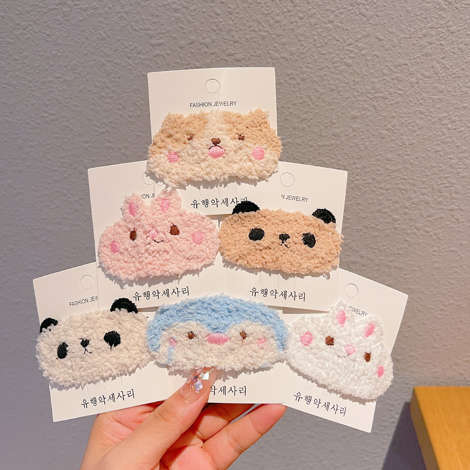 髪 飾り おとぎ話のお友達ヘアクリップ