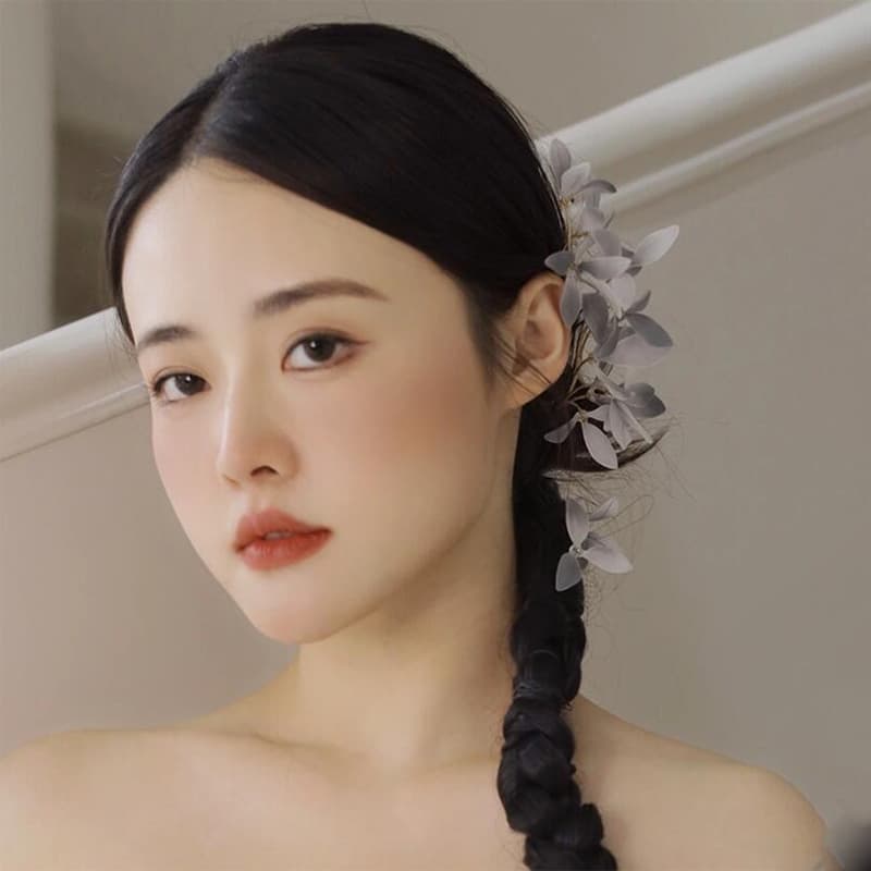 髪 飾り 蝶々舞う優美な髪飾り