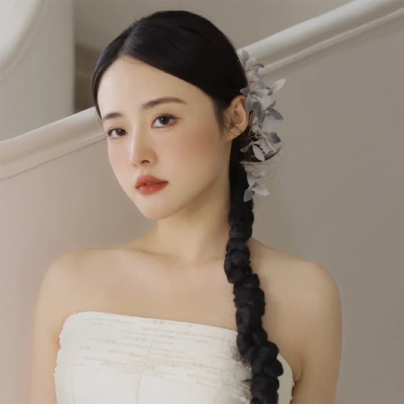 髪 飾り 蝶々舞う優美な髪飾り