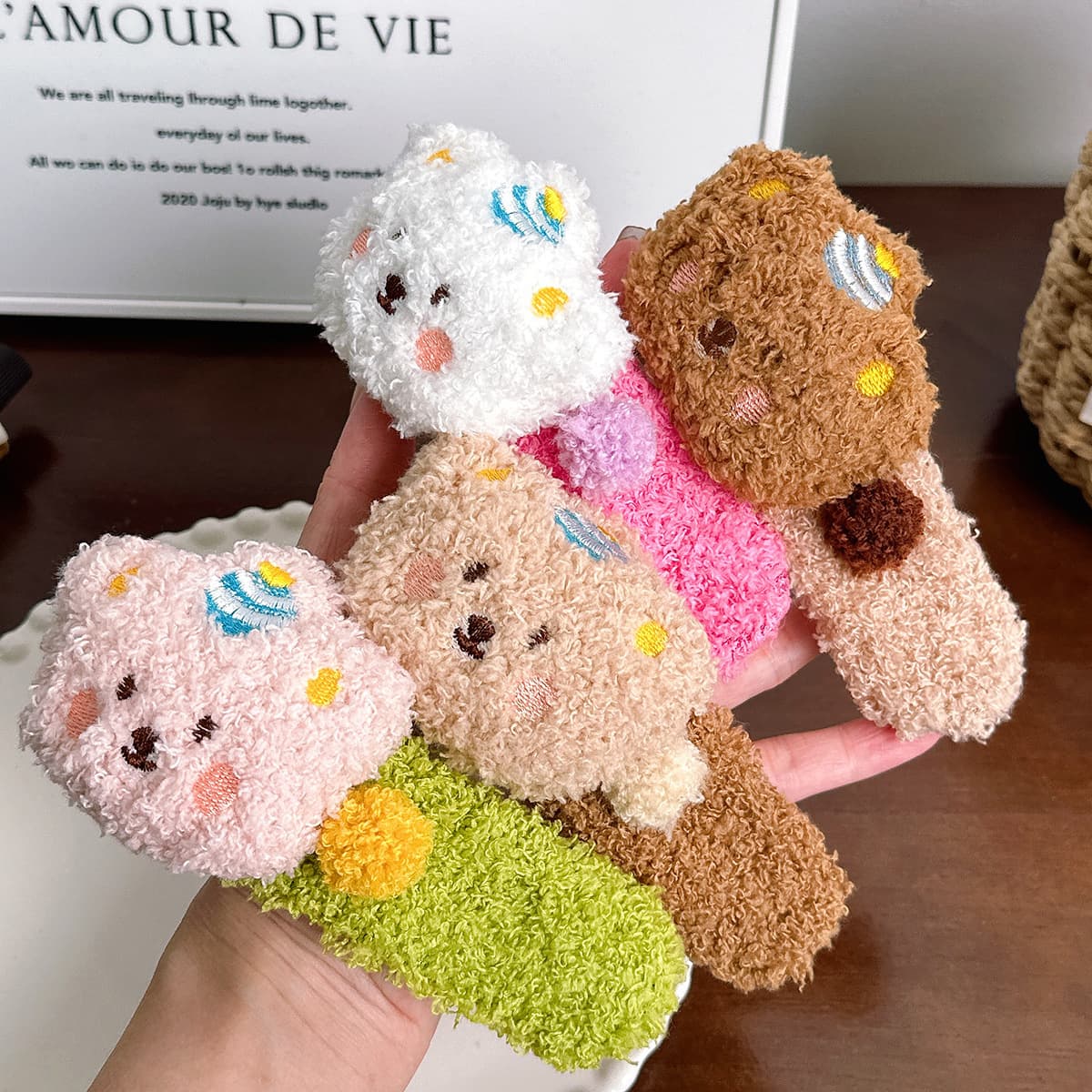 髪 飾り もこもこ動物のヘアクリップ