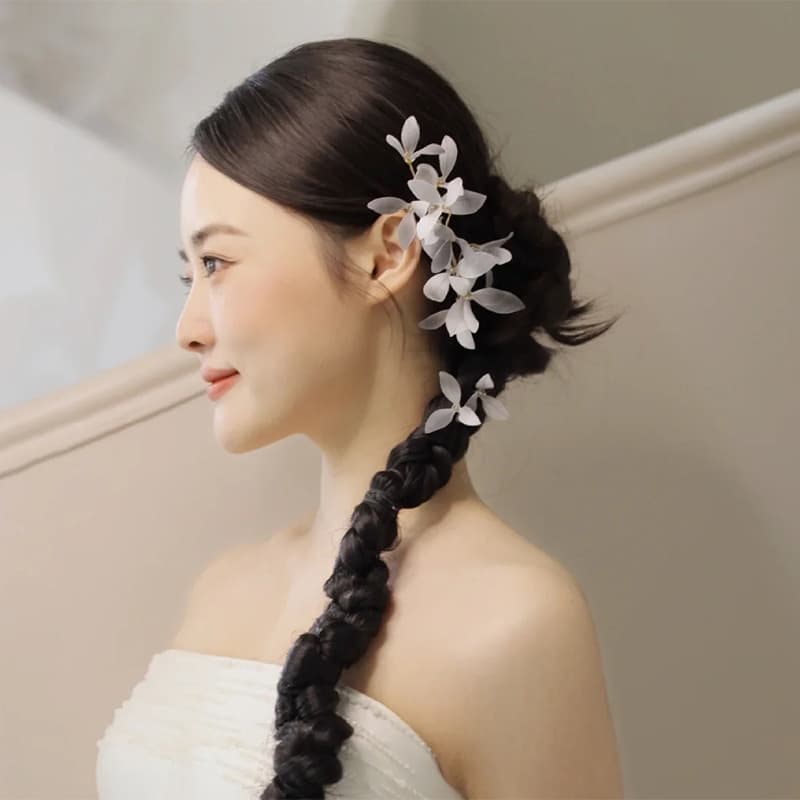 髪 飾り 蝶々舞う優美な髪飾り