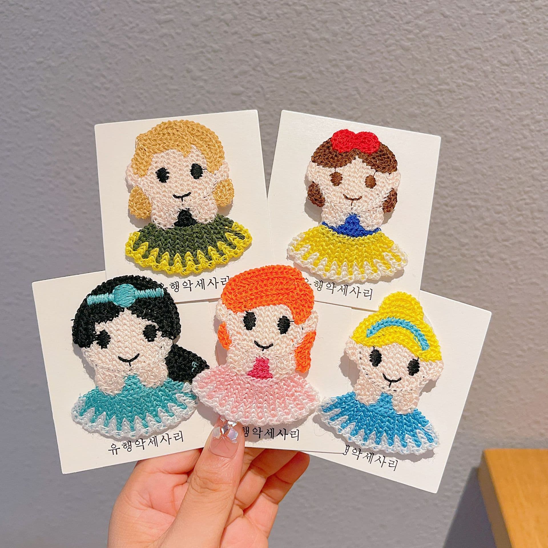 髪 飾り おとぎ話のお友達ヘアクリップ